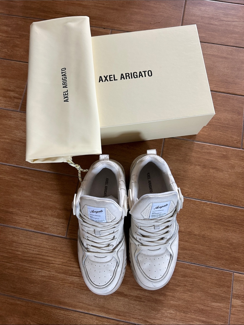 Axel Arigato Cream Leather Low-Top Sneakers